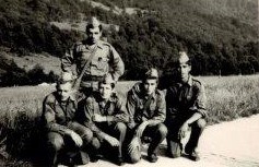 Drago Stojc  47.klasa, car,stojc,tokić, sardanović,-zadaj gregorič 
   